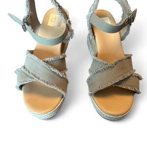 DV by Dolce Vita Green/Camo Strappy Wedges size 8